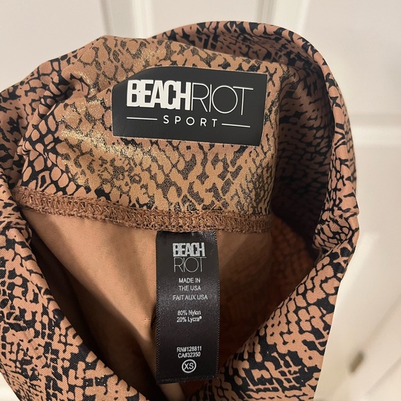 Beach Riot Piper Legging in Metallic Snake - Picture 6 of 7